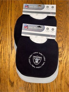 2 NFL Raiders Baby Bibs 2 Packs Black & Gray NWT 100% Cotton Front
